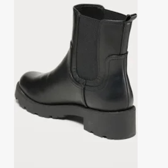 New/no box women’s Faux Leather Chelsea Booties size 9 in blackjack color - Picture 7 of 17